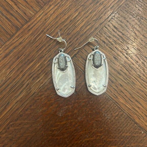 Silver Ivory Mother of Pearl and druzy Emmy Earrings Kendra Scott - Picture 1 of 1